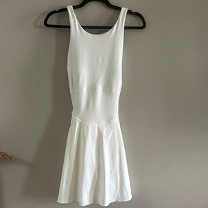 Elegant White Sleeveless Dress